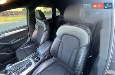 Внедорожник / Кроссовер Audi Q5 2012 в 