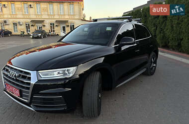 Внедорожник / Кроссовер Audi Q5 2020 в 