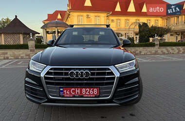 Внедорожник / Кроссовер Audi Q5 2020 в 