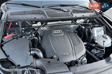 Внедорожник / Кроссовер Audi Q5 2020 в 