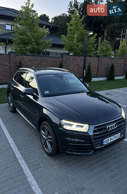 Внедорожник / Кроссовер Audi Q5 2018 в 