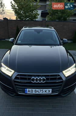 Внедорожник / Кроссовер Audi Q5 2018 в 