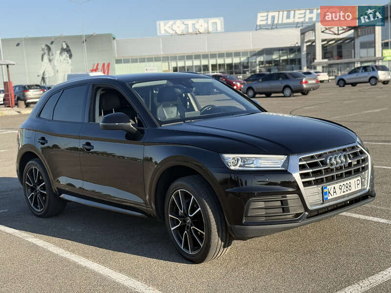 Позашляховик / Кросовер Audi Q5 2017 в Києві