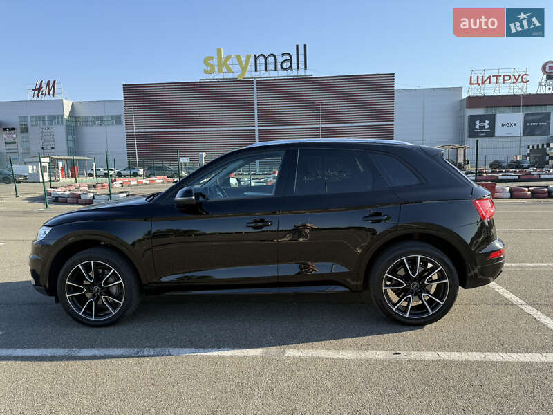 Позашляховик / Кросовер Audi Q5 2017 в Києві