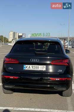 Внедорожник / Кроссовер Audi Q5 2017 в 