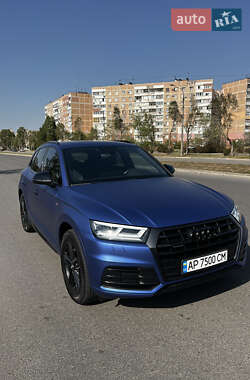 Внедорожник / Кроссовер Audi Q5 2018 в 