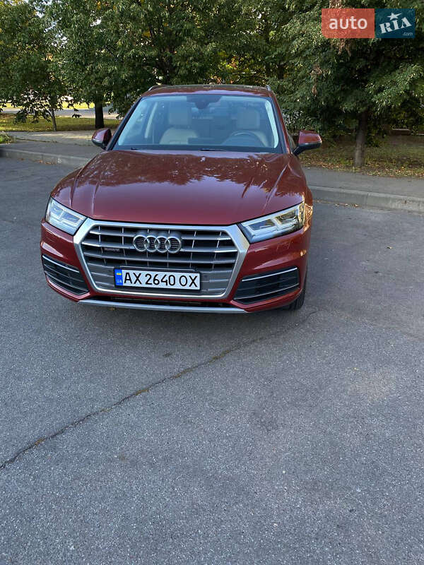 Позашляховик / Кросовер Audi Q5 2019 в Харкові