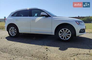 Внедорожник / Кроссовер Audi Q5 2015 в 