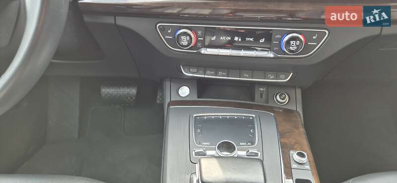 Внедорожник / Кроссовер Audi Q5 2019 в Яремче фото 25 Внедорожник / Кроссовер Audi Q5 2019 в Яремче