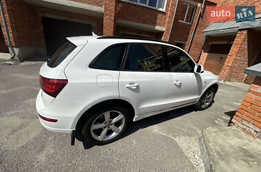 Внедорожник / Кроссовер Audi Q5 2012 в 