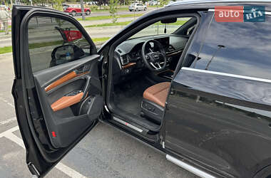 Внедорожник / Кроссовер Audi Q5 2023 в 