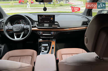 Внедорожник / Кроссовер Audi Q5 2023 в 