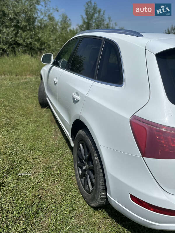 Внедорожник / Кроссовер Audi Q5 2012 в Трускавце