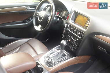 Внедорожник / Кроссовер Audi Q5 2010 в 