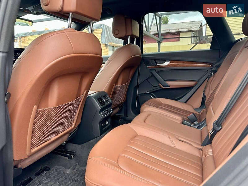 Внедорожник / Кроссовер Audi Q5 2021 в Одессе