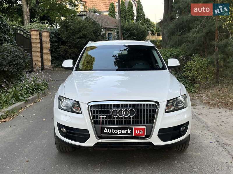 Внедорожник / Кроссовер Audi Q5 2011 в Киеве