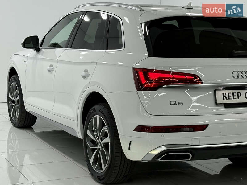 Внедорожник / Кроссовер Audi Q5 2022 в Одессе