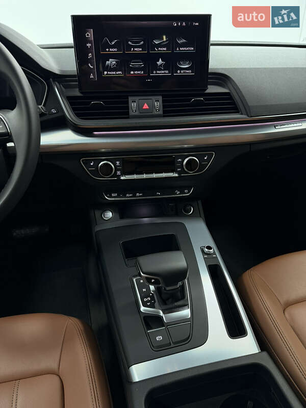 Внедорожник / Кроссовер Audi Q5 2022 в Одессе