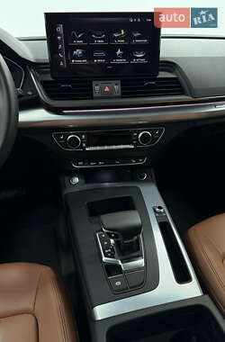 Позашляховик / Кросовер Audi Q5 2022 в 