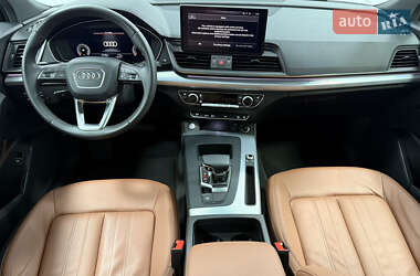 Позашляховик / Кросовер Audi Q5 2022 в 