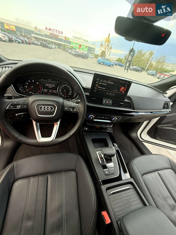 Внедорожник / Кроссовер Audi Q5 2023 в Днепре