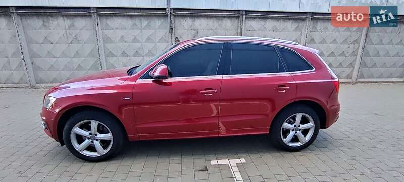 Позашляховик / Кросовер Audi Q5 2009 в Одесі