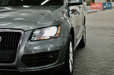 Внедорожник / Кроссовер Audi Q5 2012 в 