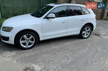 Внедорожник / Кроссовер Audi Q5 2010 в Судовой Вишне