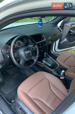 Внедорожник / Кроссовер Audi Q5 2010 в Судовой Вишне