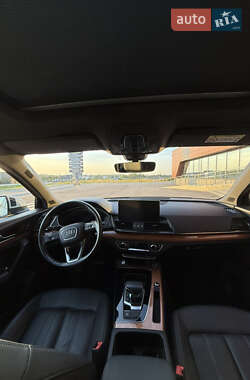 Внедорожник / Кроссовер Audi Q5 2020 в 