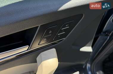 Позашляховик / Кросовер Audi Q5 2018 в 