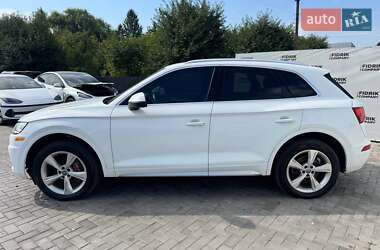 Внедорожник / Кроссовер Audi Q5 2018 в 
