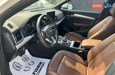 Внедорожник / Кроссовер Audi Q5 2018 в 