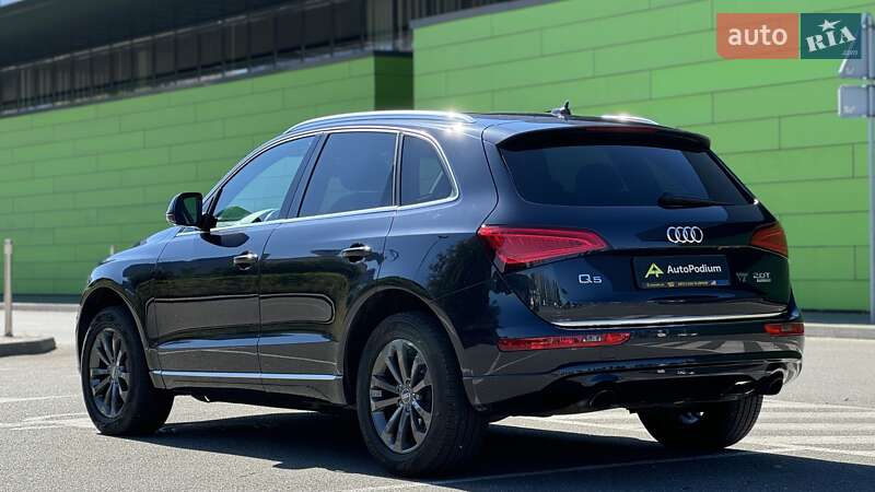 Позашляховик / Кросовер Audi Q5 2016 в Києві