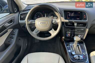 Внедорожник / Кроссовер Audi Q5 2012 в 