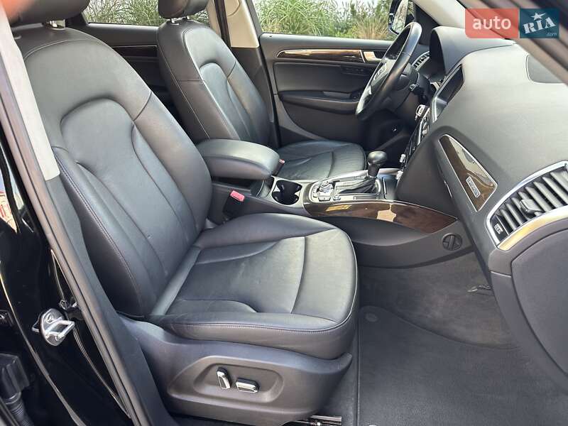 Внедорожник / Кроссовер Audi Q5 2012 в Луцке