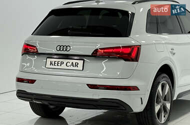 Внедорожник / Кроссовер Audi Q5 2023 в 