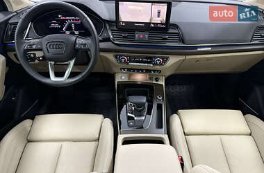 Внедорожник / Кроссовер Audi Q5 2023 в 