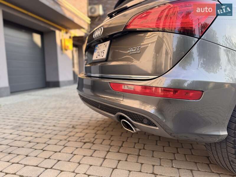 Позашляховик / Кросовер Audi Q5 2015 в Львові
