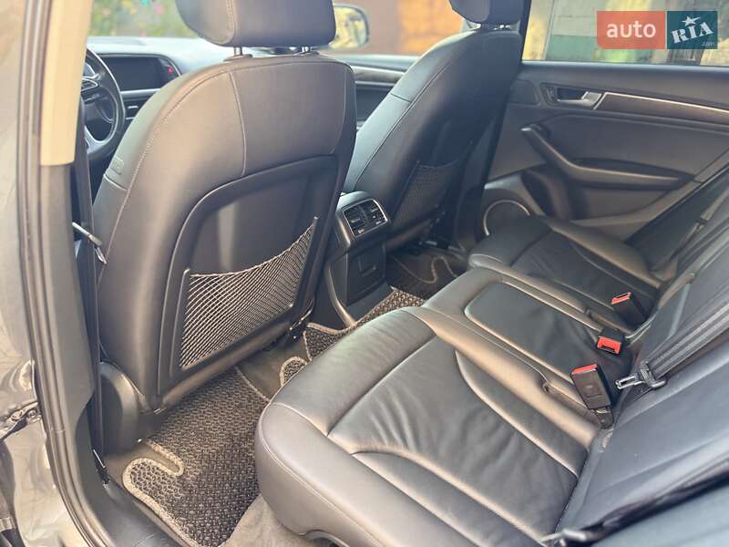 Позашляховик / Кросовер Audi Q5 2015 в Львові