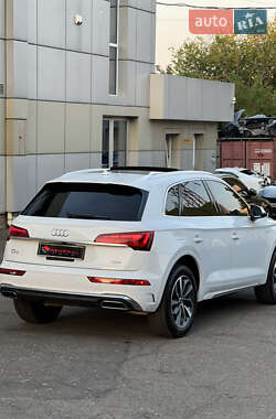 Внедорожник / Кроссовер Audi Q5 2023 в 