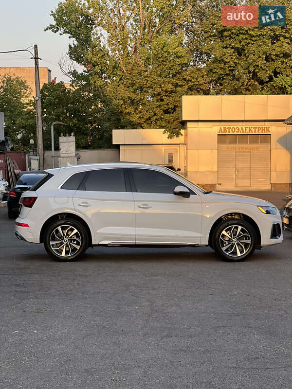Позашляховик / Кросовер Audi Q5 2023 в Одесі