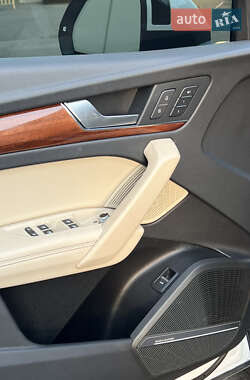 Внедорожник / Кроссовер Audi Q5 2023 в 