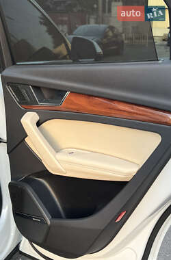 Внедорожник / Кроссовер Audi Q5 2023 в 