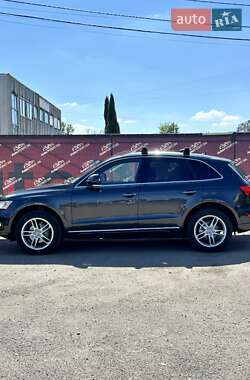 Внедорожник / Кроссовер Audi Q5 2015 в 
