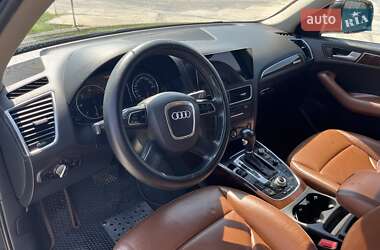 Внедорожник / Кроссовер Audi Q5 2012 в 