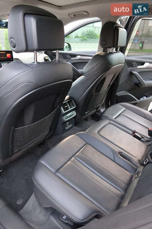 Внедорожник / Кроссовер Audi Q5 2018 в Днепре