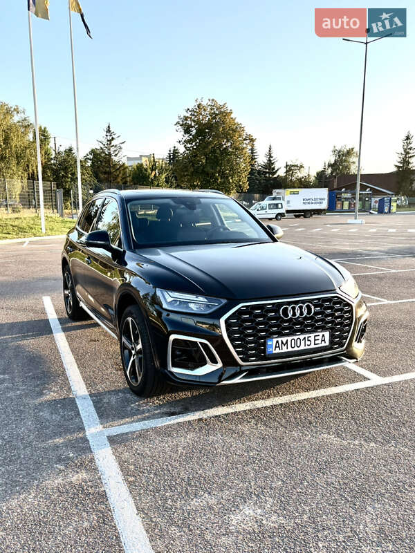 Внедорожник / Кроссовер Audi Q5 2021 в Житомире