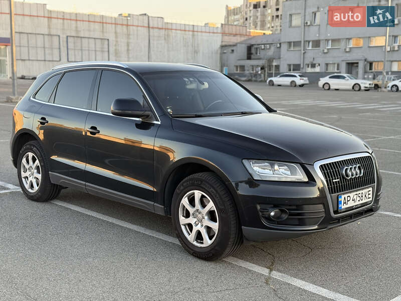 Внедорожник / Кроссовер Audi Q5 2009 в Киеве