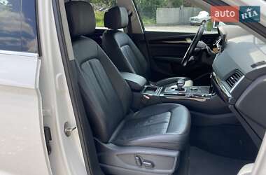 Внедорожник / Кроссовер Audi Q5 2018 в 
